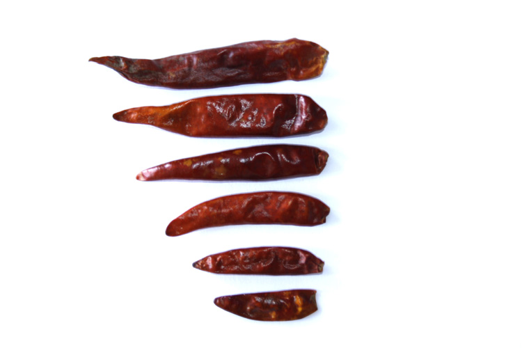 Chilli papričky celé 4-6 cm 